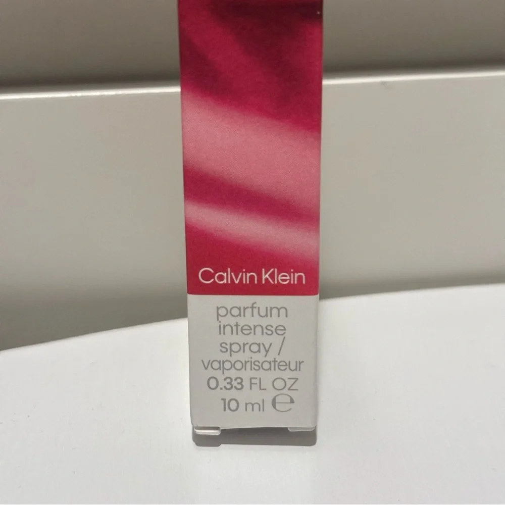 Calvin Klein Euphoria Magnetic Elixir Intense travel size spray